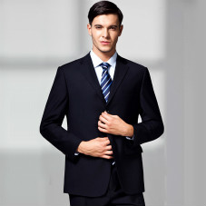 穿歐版定制西服，成熟穩重！